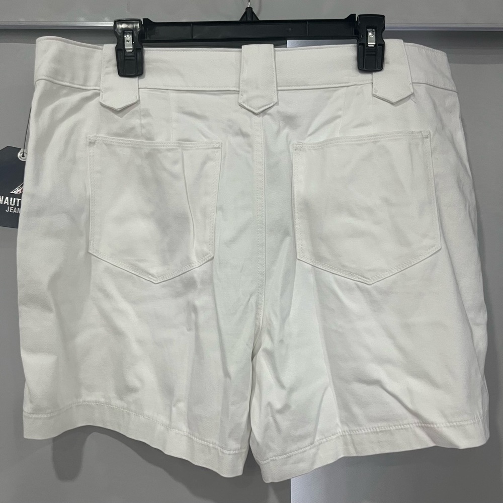 Nautica White women's mid-rise Short with Gold Buttons - Picture 4 of 5
